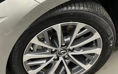 Lexus ES VII, 2022 год, 3 950 000 рублей, 23 фотография