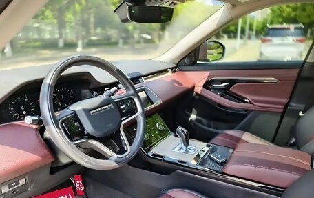 Land Rover Range Rover Evoque II, 2022 год, 3 450 000 рублей, 10 фотография