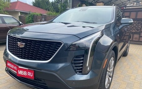Cadillac XT4 I, 2020 год, 2 900 000 рублей, 4 фотография