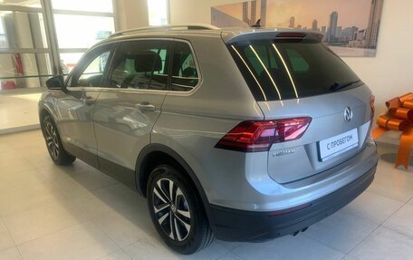 Volkswagen Tiguan II, 2019 год, 3 180 000 рублей, 6 фотография