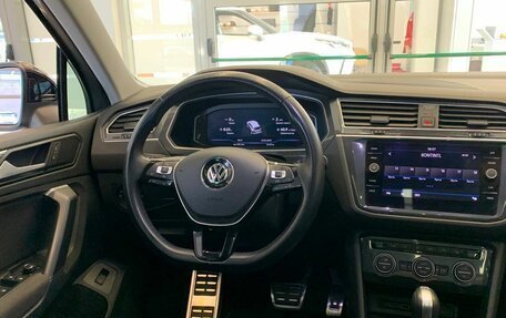 Volkswagen Tiguan II, 2019 год, 3 180 000 рублей, 9 фотография