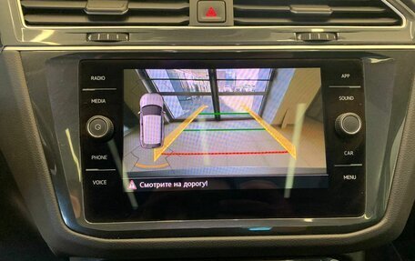 Volkswagen Tiguan II, 2019 год, 3 180 000 рублей, 17 фотография