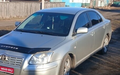 Toyota Avensis III рестайлинг, 2005 год, 600 000 рублей, 1 фотография