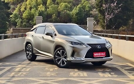 Lexus RX IV рестайлинг, 2021 год, 4 620 000 рублей, 1 фотография