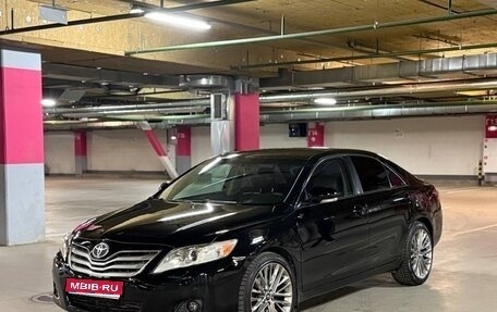Toyota Camry, 2011 год, 1 000 000 рублей, 1 фотография