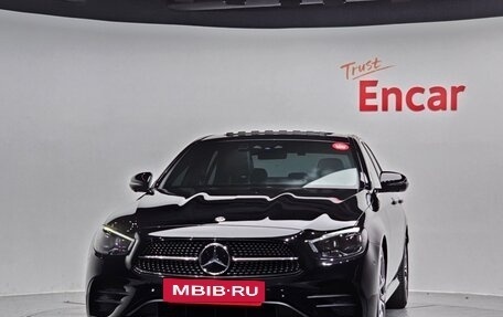 Mercedes-Benz E-Класс, 2021 год, 3 400 000 рублей, 3 фотография