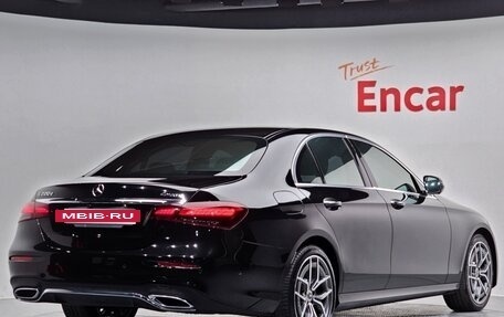 Mercedes-Benz E-Класс, 2021 год, 3 400 000 рублей, 2 фотография
