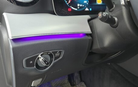 Mercedes-Benz E-Класс, 2021 год, 3 200 000 рублей, 13 фотография