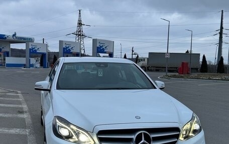 Mercedes-Benz E-Класс, 2013 год, 2 500 000 рублей, 2 фотография