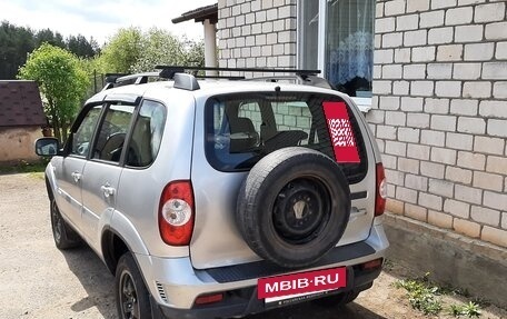 Chevrolet Niva I рестайлинг, 2012 год, 580 000 рублей, 3 фотография