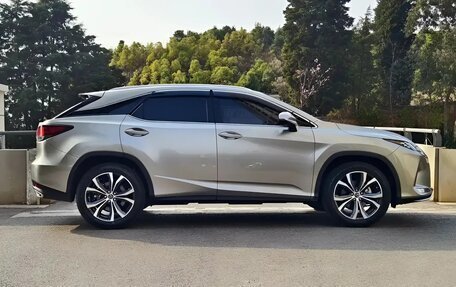 Lexus RX IV рестайлинг, 2021 год, 4 620 000 рублей, 8 фотография