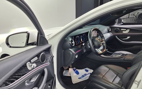 Mercedes-Benz E-Класс, 2020 год, 3 450 000 рублей, 10 фотография