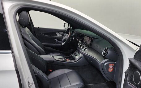 Mercedes-Benz E-Класс, 2020 год, 3 450 000 рублей, 11 фотография