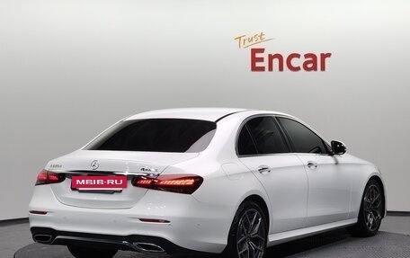 Mercedes-Benz E-Класс, 2020 год, 3 450 000 рублей, 2 фотография