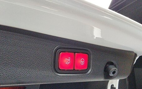 Mercedes-Benz E-Класс, 2020 год, 3 450 000 рублей, 20 фотография