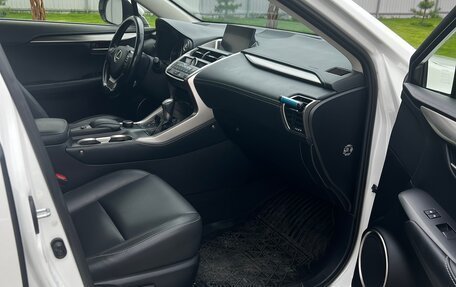 Lexus NX I, 2017 год, 3 600 000 рублей, 6 фотография