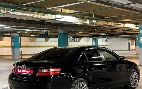 Toyota Camry, 2011 год, 1 000 000 рублей, 4 фотография