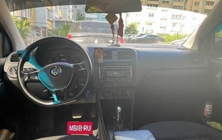 Volkswagen Polo VI (EU Market), 2015 год, 950 000 рублей, 5 фотография