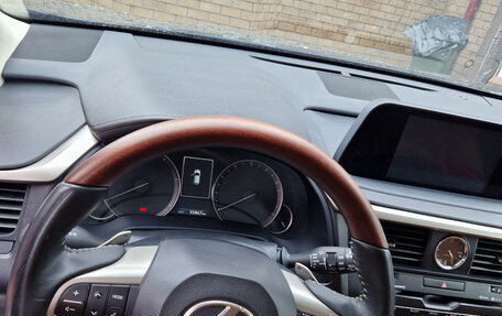 Lexus RX IV рестайлинг, 2021 год, 5 200 000 рублей, 12 фотография