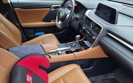 Lexus RX IV рестайлинг, 2021 год, 5 200 000 рублей, 16 фотография