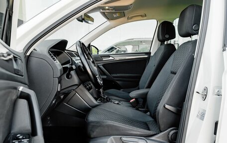 Volkswagen Tiguan II, 2020 год, 2 549 000 рублей, 11 фотография