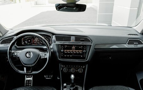 Volkswagen Tiguan II, 2020 год, 2 549 000 рублей, 17 фотография