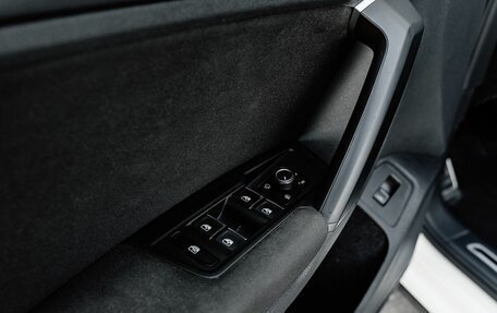 Volkswagen Tiguan II, 2020 год, 2 549 000 рублей, 23 фотография