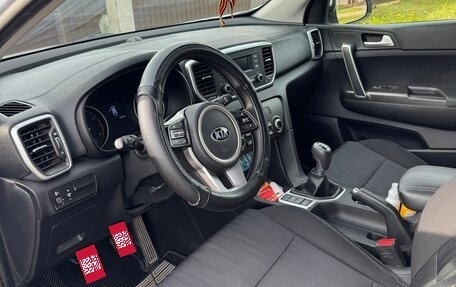 KIA Sportage IV рестайлинг, 2018 год, 2 150 000 рублей, 12 фотография