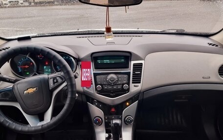 Chevrolet Cruze II, 2012 год, 570 000 рублей, 5 фотография