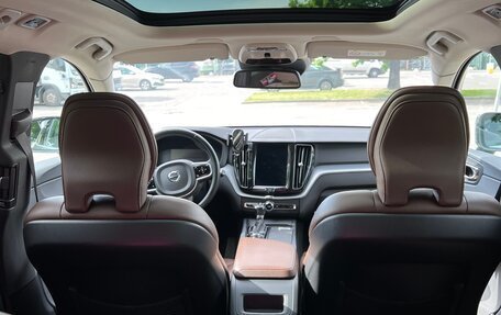 Volvo XC60 II, 2019 год, 2 500 000 рублей, 8 фотография