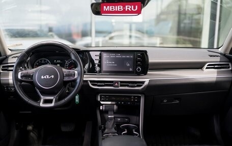 KIA K5, 2022 год, 1 999 000 рублей, 18 фотография