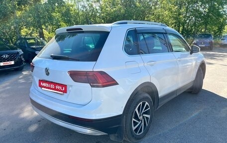 Volkswagen Tiguan II, 2018 год, 1 300 000 рублей, 6 фотография