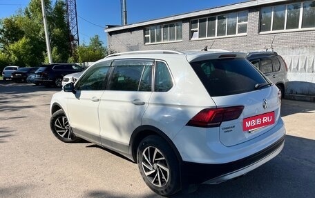 Volkswagen Tiguan II, 2018 год, 1 300 000 рублей, 5 фотография