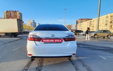 Toyota Camry, 2015 год, 2 070 000 рублей, 3 фотография