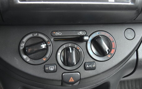 Nissan Note II рестайлинг, 2009 год, 630 000 рублей, 25 фотография