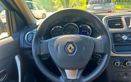 Renault Logan II, 2017 год, 860 000 рублей, 18 фотография