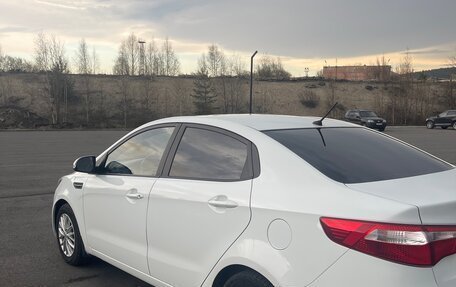 KIA Rio III рестайлинг, 2012 год, 800 000 рублей, 2 фотография