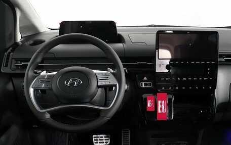 Hyundai Staria, 2024 год, 9 800 000 рублей, 19 фотография