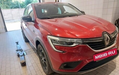 Renault Arkana I, 2021 год, 1 747 000 рублей, 2 фотография