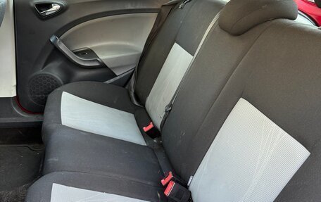 SEAT Ibiza IV рестайлинг 2, 2012 год, 780 000 рублей, 9 фотография