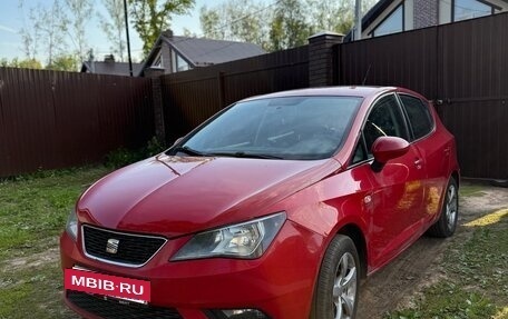 SEAT Ibiza IV рестайлинг 2, 2012 год, 780 000 рублей, 2 фотография