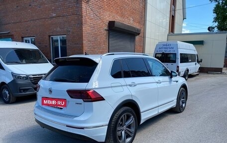 Volkswagen Tiguan II, 2018 год, 3 350 000 рублей, 3 фотография