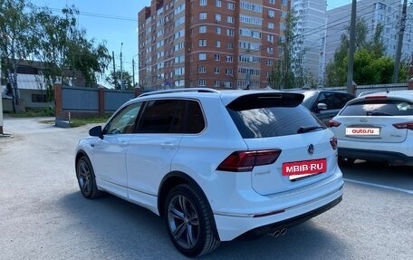 Volkswagen Tiguan II, 2018 год, 3 350 000 рублей, 5 фотография