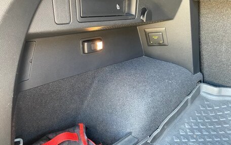 Volkswagen Tiguan II, 2018 год, 3 350 000 рублей, 13 фотография