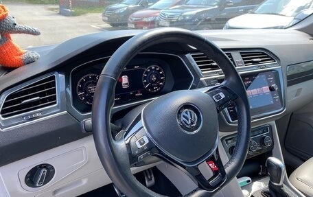 Volkswagen Tiguan II, 2018 год, 3 350 000 рублей, 11 фотография