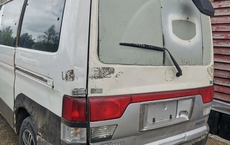 Mazda Bongo Friendee i рестайлинг, 2001 год, 350 000 рублей, 5 фотография