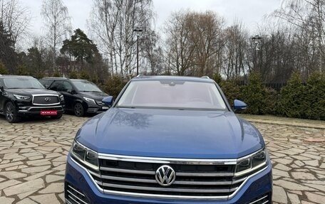 Volkswagen Touareg III, 2019 год, 4 460 000 рублей, 1 фотография