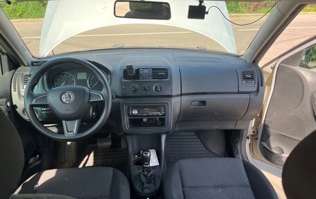 Skoda Fabia II, 2014 год, 990 000 рублей, 22 фотография