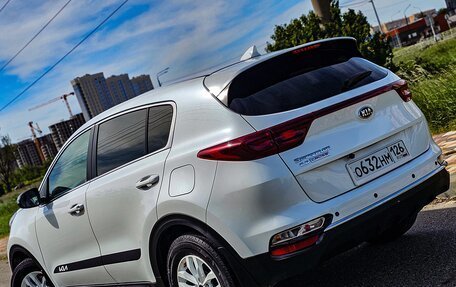 KIA Sportage IV рестайлинг, 2020 год, 2 465 000 рублей, 2 фотография