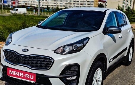 KIA Sportage IV рестайлинг, 2020 год, 2 465 000 рублей, 6 фотография